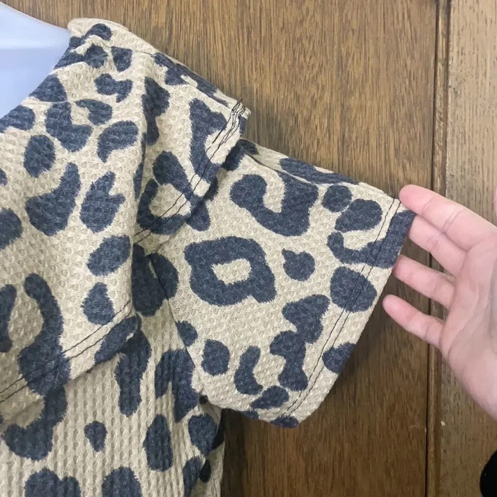 Leopard Ruffle Top - Picture 5 of 10